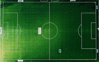 نتائج مباريات اليوم الدوري الانجليزي مباشرتحديثات حية وأهداف مثيرة