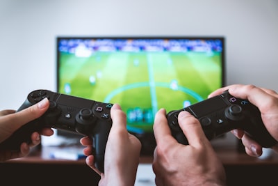 متى قرعة دوري ابطال اوروبا 2025 الساعه كم