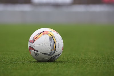 الصراع الكبيرالاتحاد والهلال قصة التنافس الأبرز في السعودية