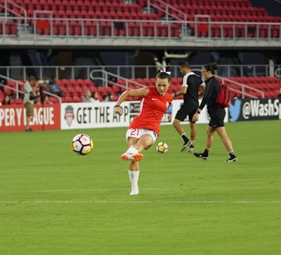 مباراهليفربولوتوتنهاممباشرالانمشاهداتحيةوتحليلشامل